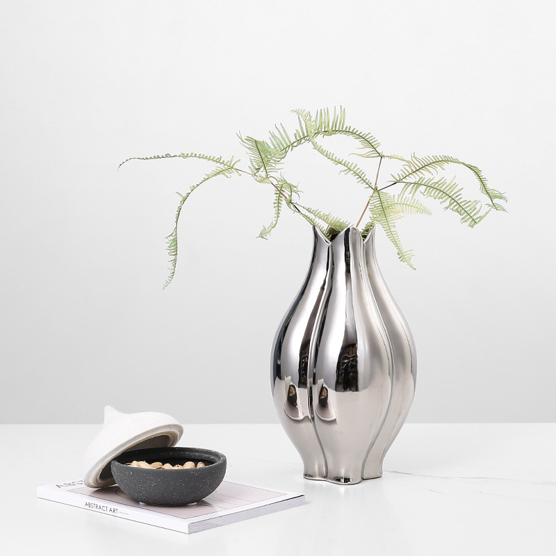 Leichte Luxus-Keramikvase mit  – Decor Lighting Returns Bewertung und Preis